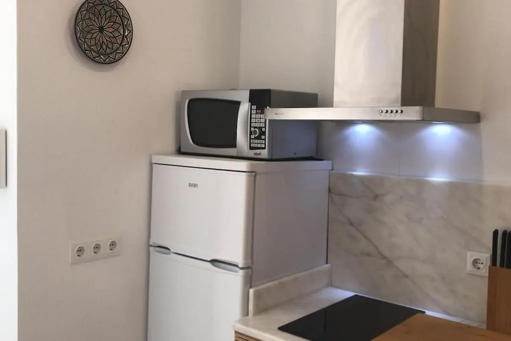 Estudio Moderno, Coqueto, Centrico Y Muy Funcional Tarifa Apartamento