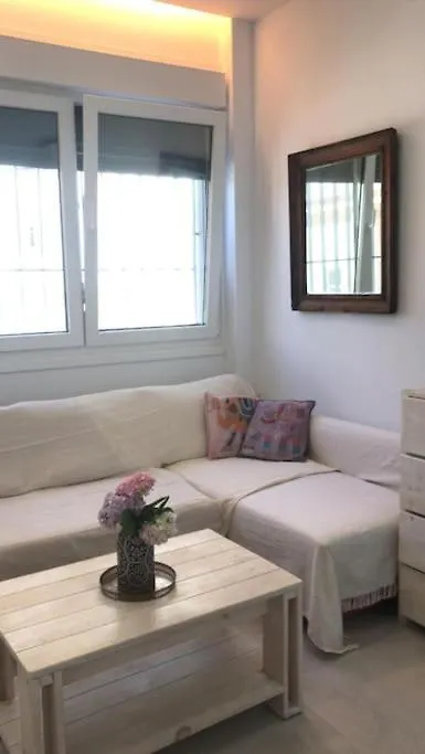 Estudio Moderno, Coqueto, Centrico Y Muy Funcional タリファ アパート